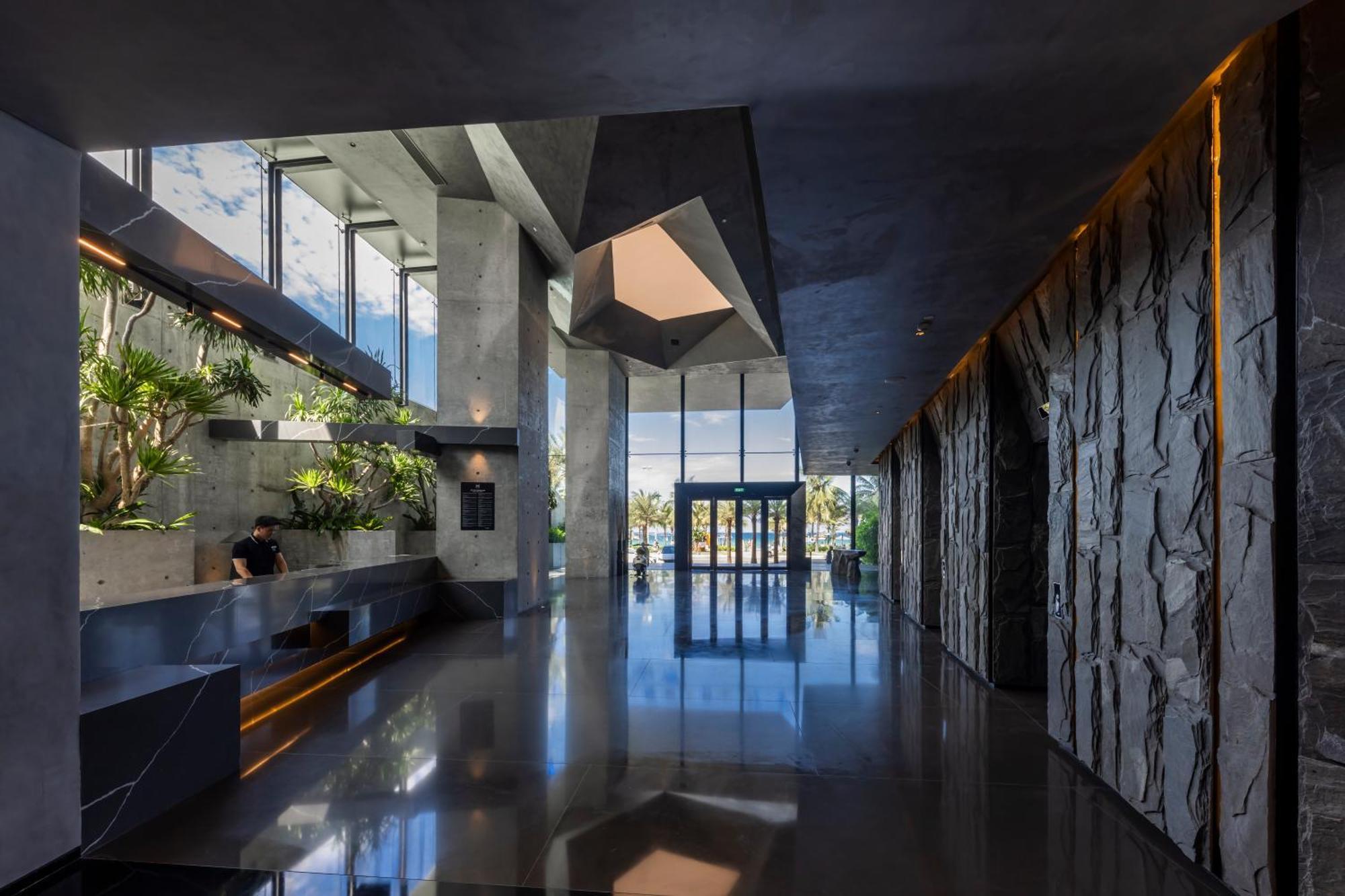 M Hotel Danang ภายนอก รูปภาพ Interior of the hotel