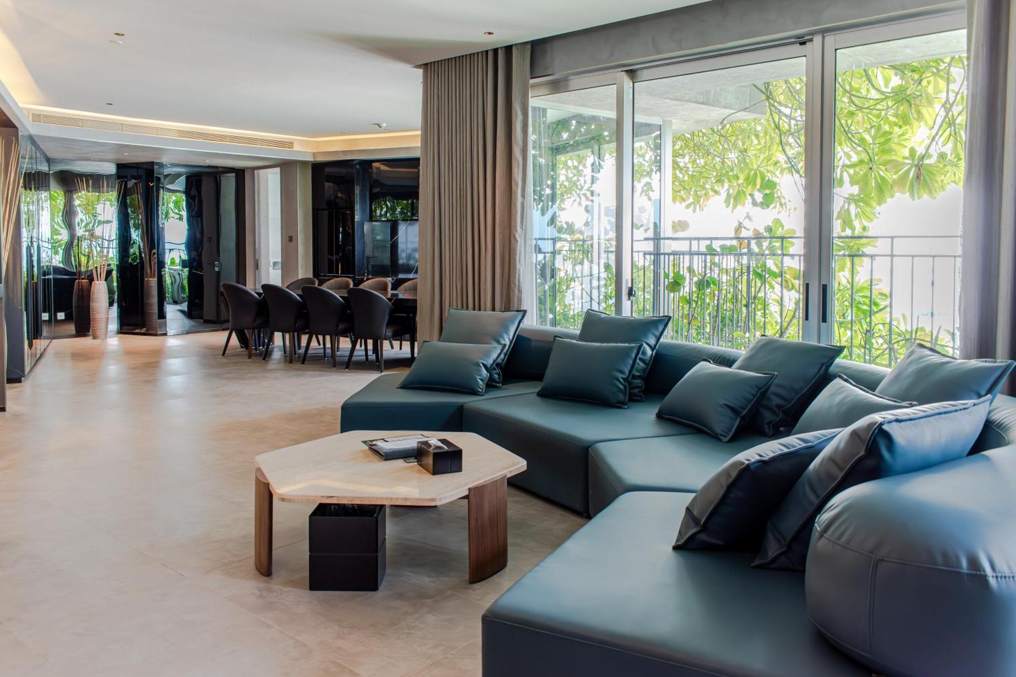 M Hotel Danang ภายนอก รูปภาพ Interior of a penthouse at The Ritz-Carlton, Herzliya