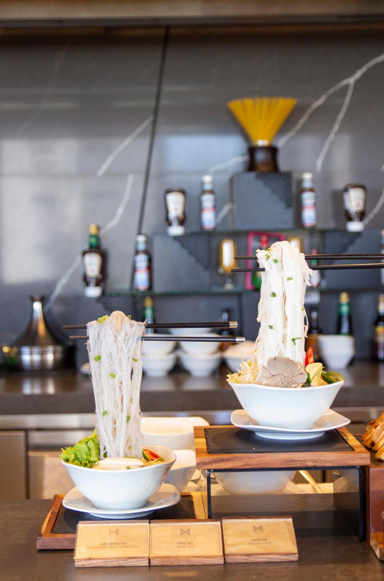 M Hotel Danang ภายนอก รูปภาพ Rice vermicelli